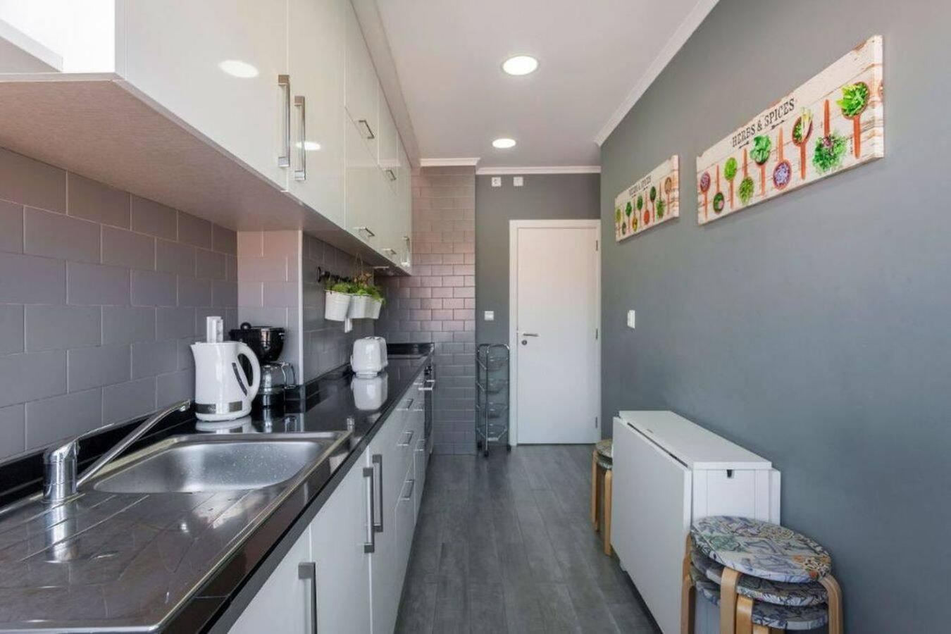 Be Local - Apartment With 2 Bedrooms In Moscavide - リスボン エクステリア 写真